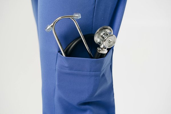 Comprendre les siestes de 30 minutes de bébé et y remédier